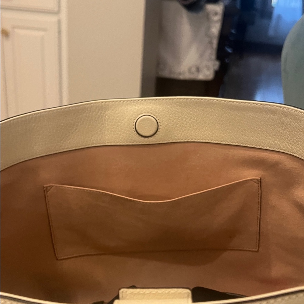 Gucci Beige and Black Tote with Red Stripe - Picture 5 of 5